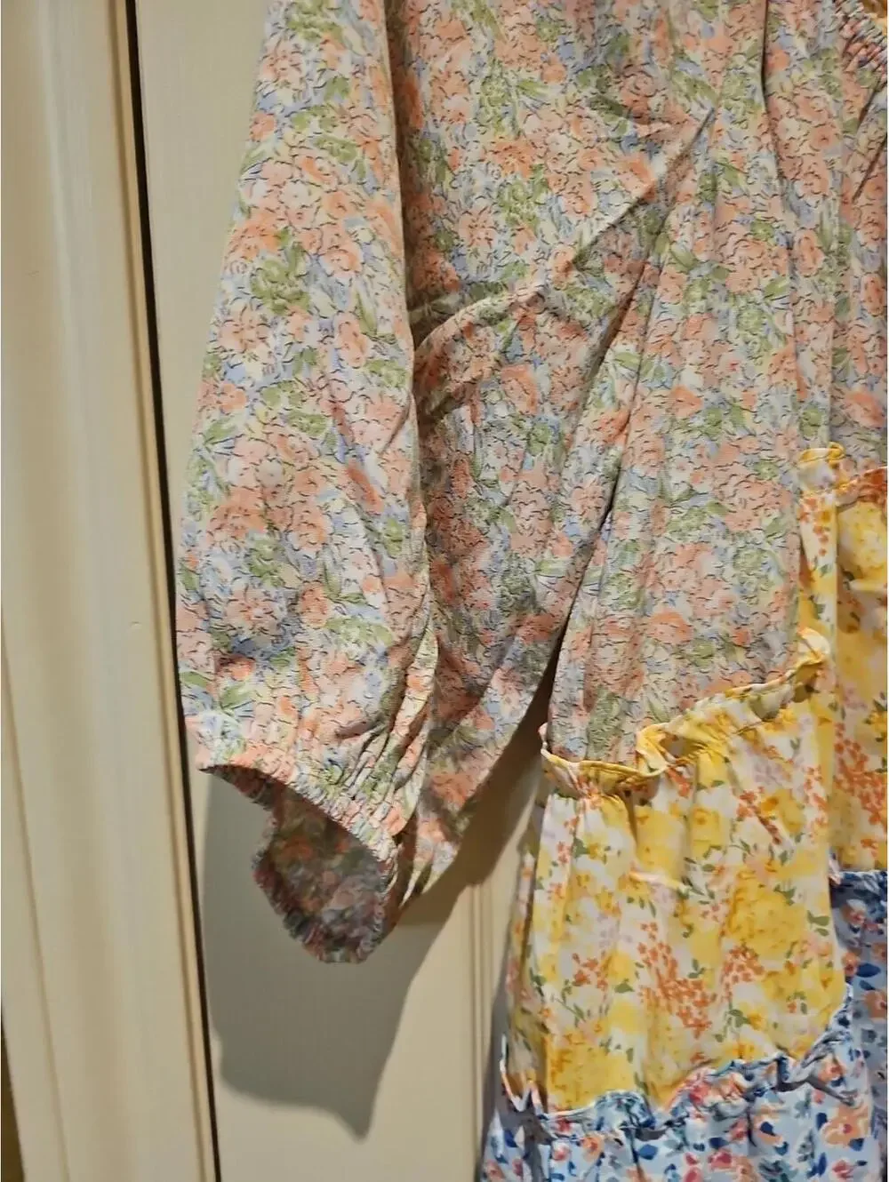 Umgee Tiered Floral Dress With Tie Back Size M. NWT - Picture 3 of 10